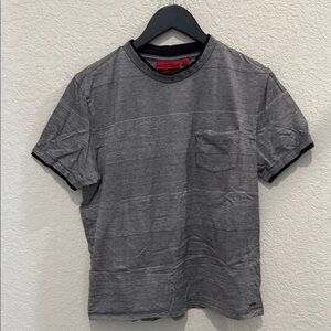 Hugo Boss Men's Gray T-Shirt medium